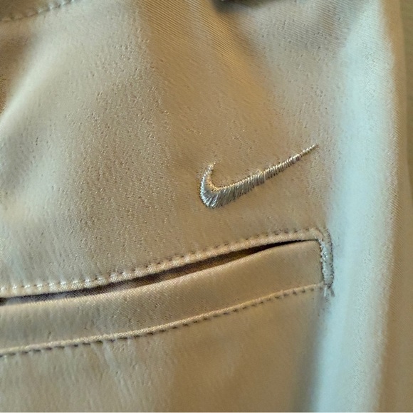 Nike Dri-FIT Golf Cream Slacks - Size 4 - Picture 4 of 5